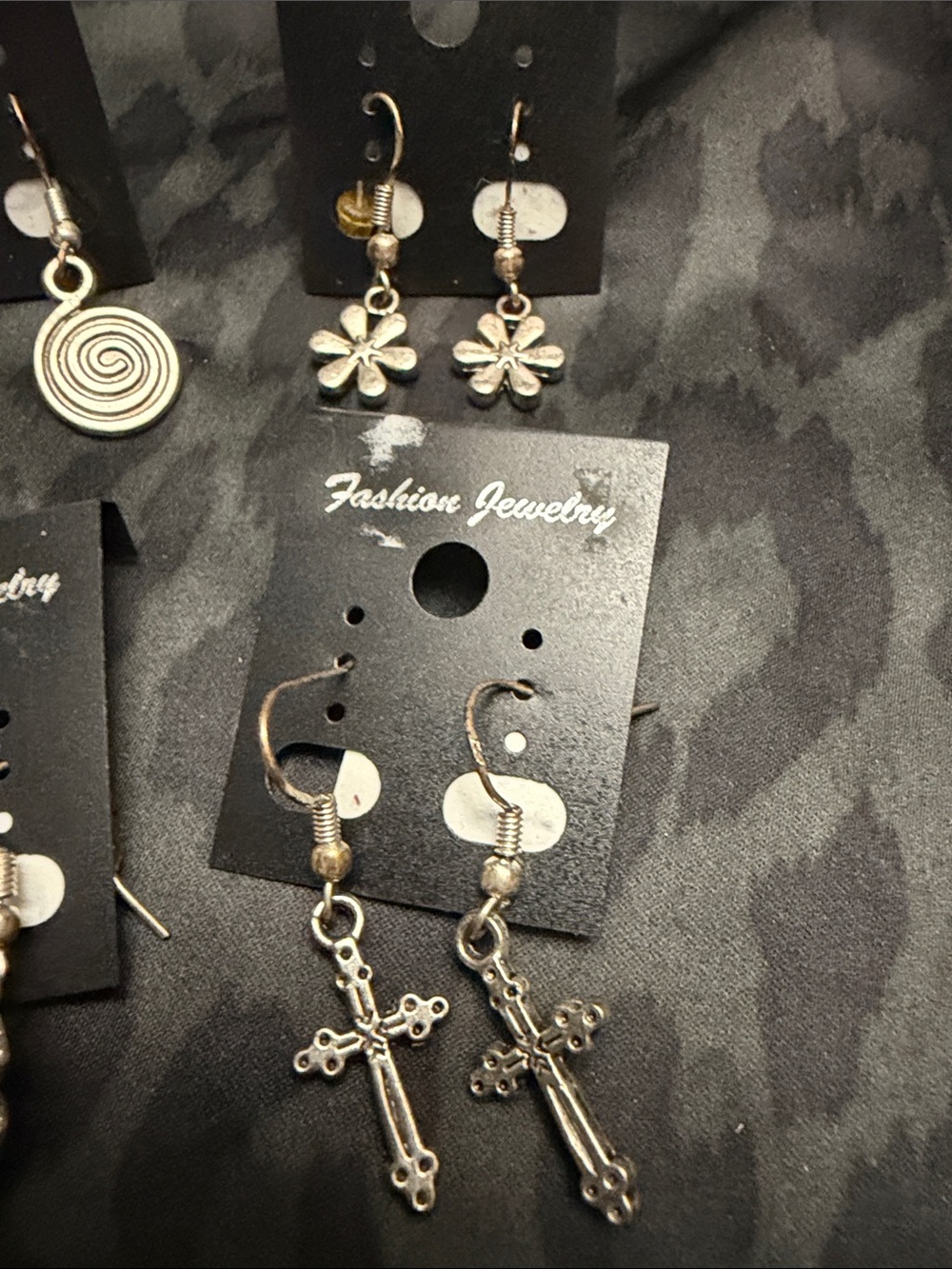 Earring Bundle - Picture 5 of 6